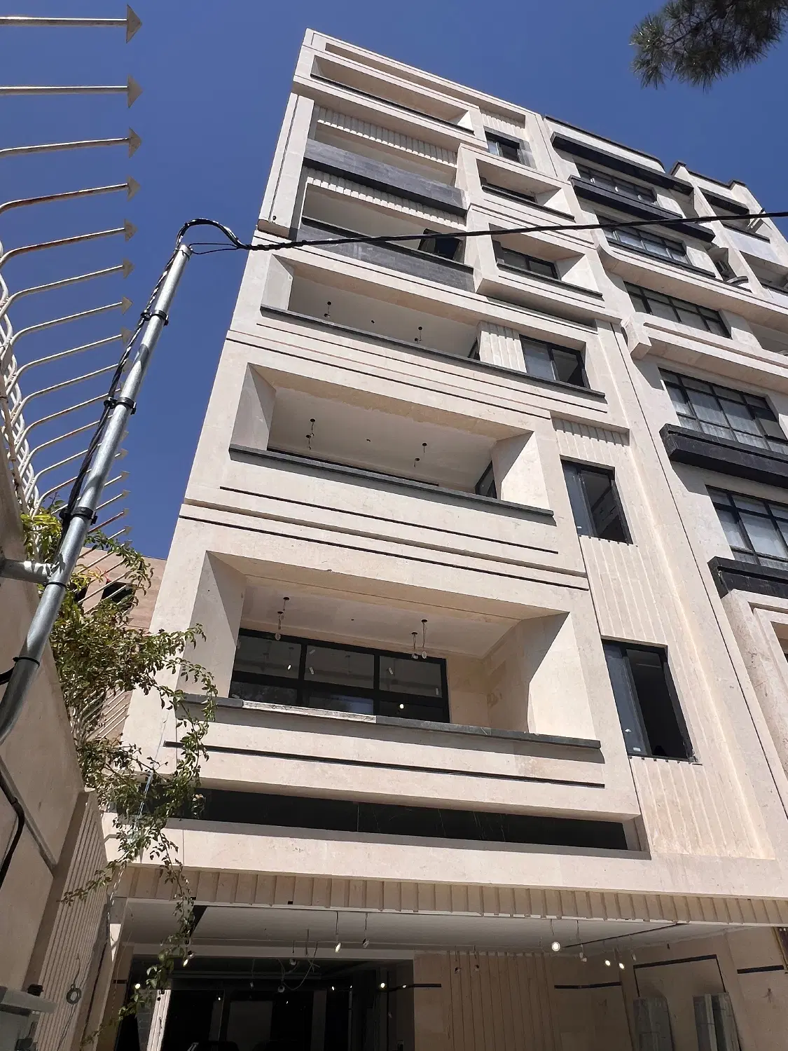 عکس 1 ملک 1235