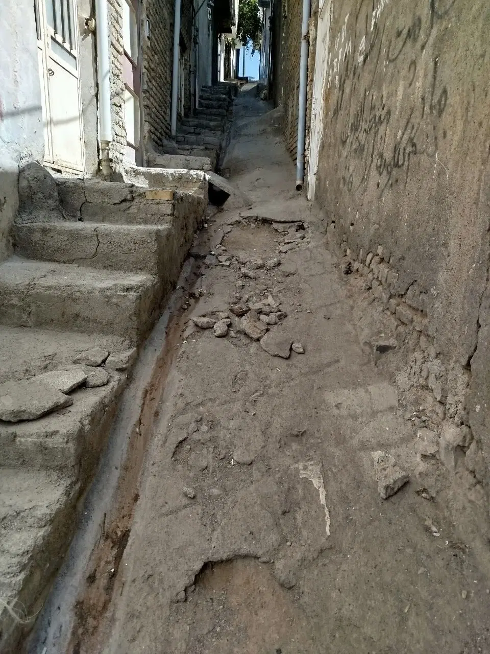 عکس 3 ملک 1403