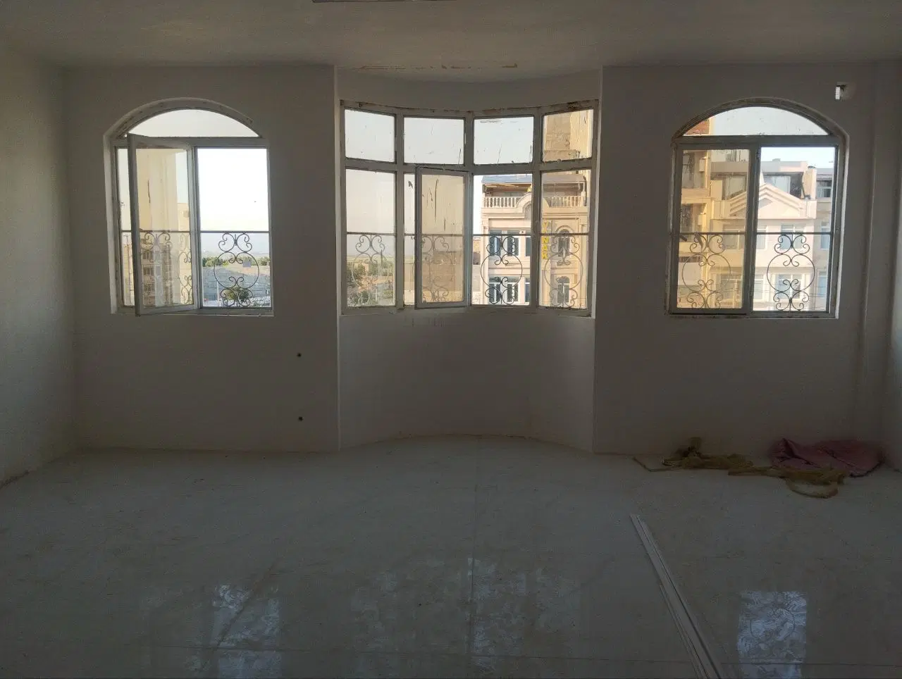 عکس 1 ملک 1630