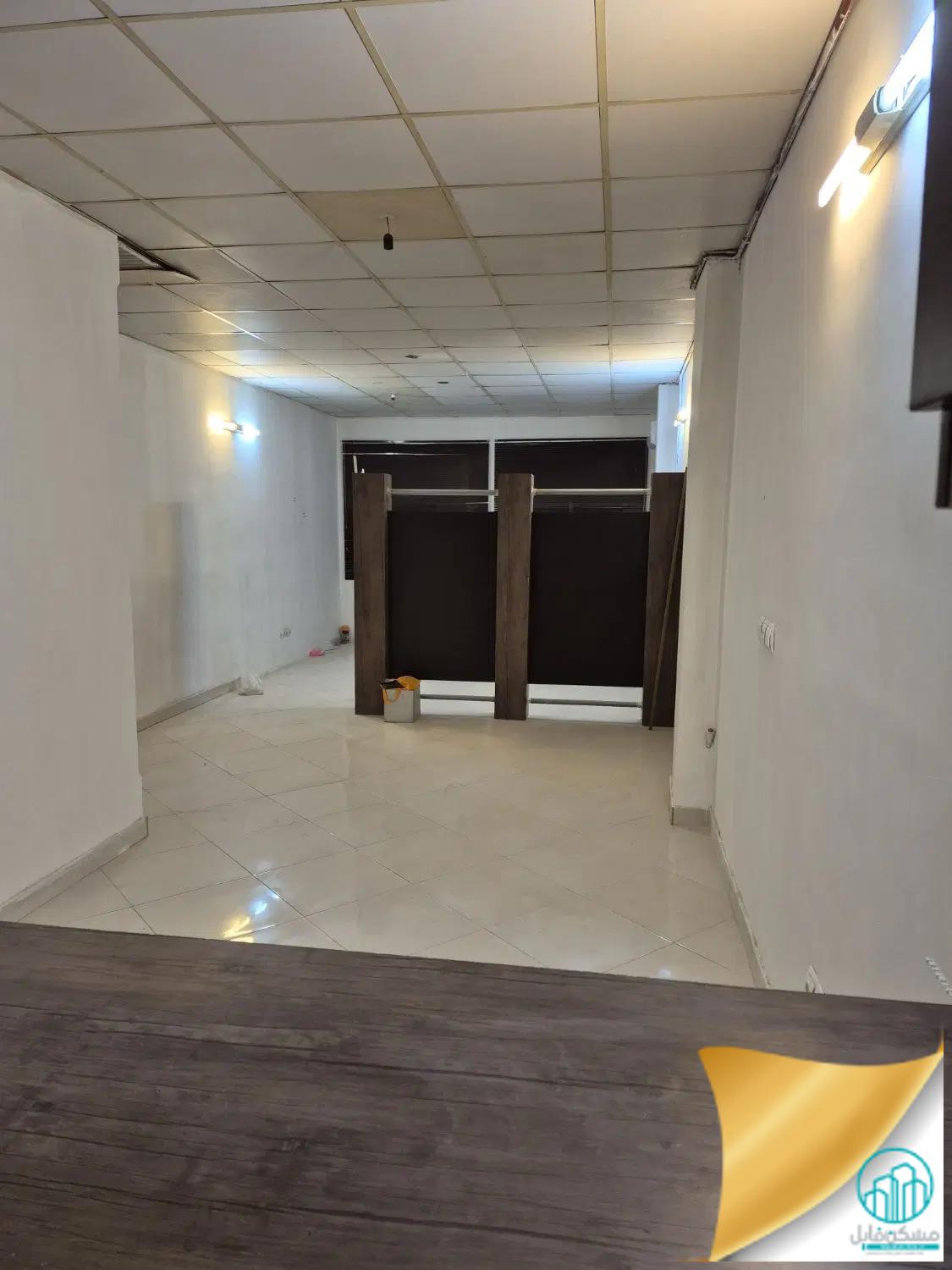 عکس 1 ملک 1735