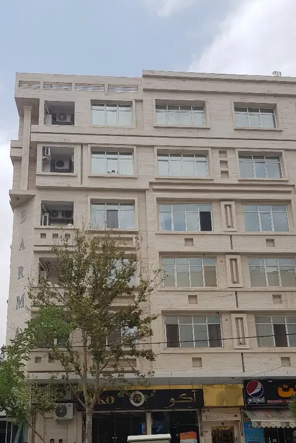 عکس 1 ملک 1742