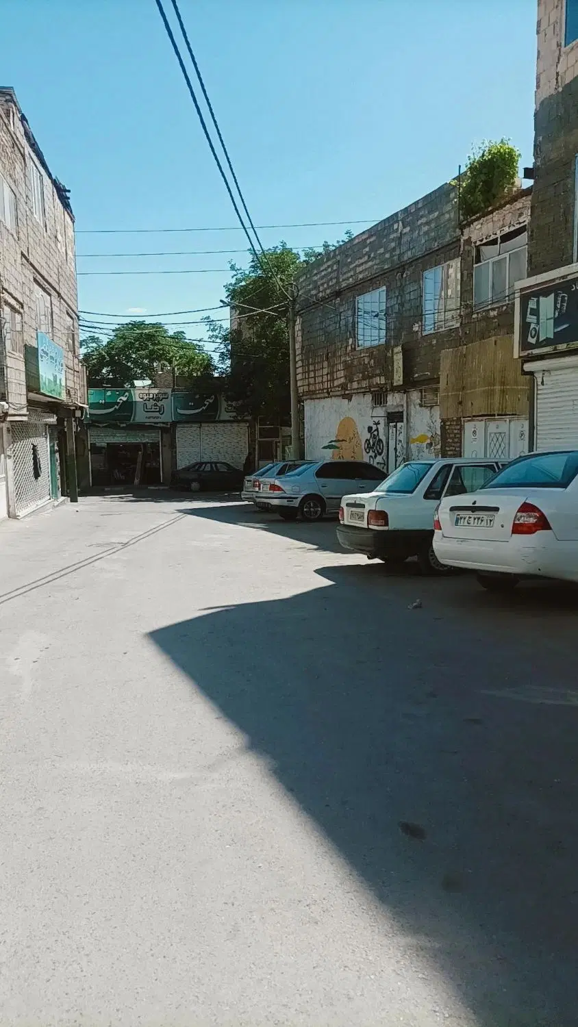 عکس 3 ملک 2070