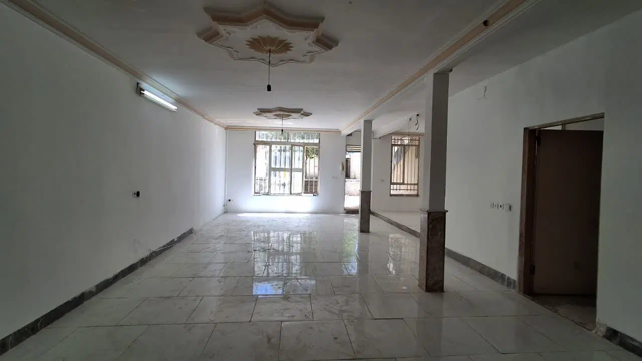 آپارتمان وکیل آباد