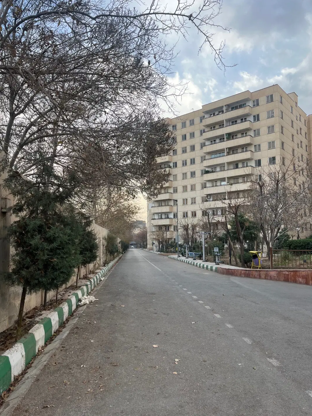 آپارتمان وکیل آباد